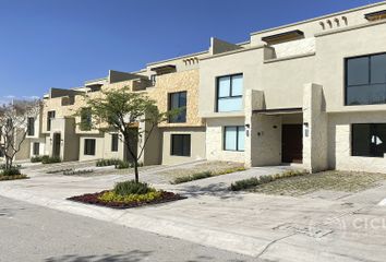 Casa en condominio en  Ciudad Del Sol, Fraccionamiento Valle De Santiago, Querétaro, 76116, Mex