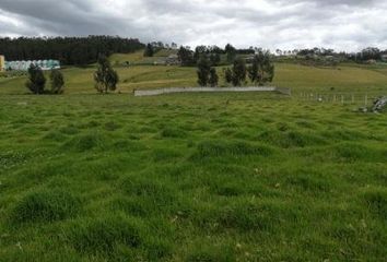 Terreno Comercial en  Camilo Orejuela, Quito 170140, Ecuador