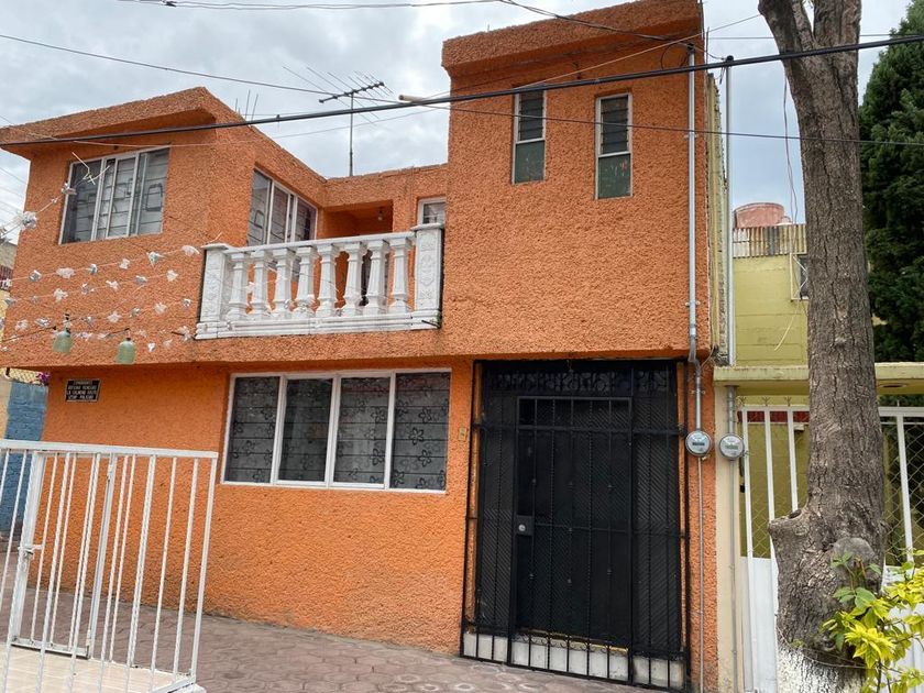 venta Casa en Santa Martha Acatitla, Iztapalapa (454535--377)