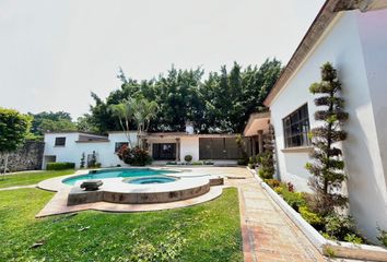 Casa en  Palmira Tinguindin, Cuernavaca, Morelos