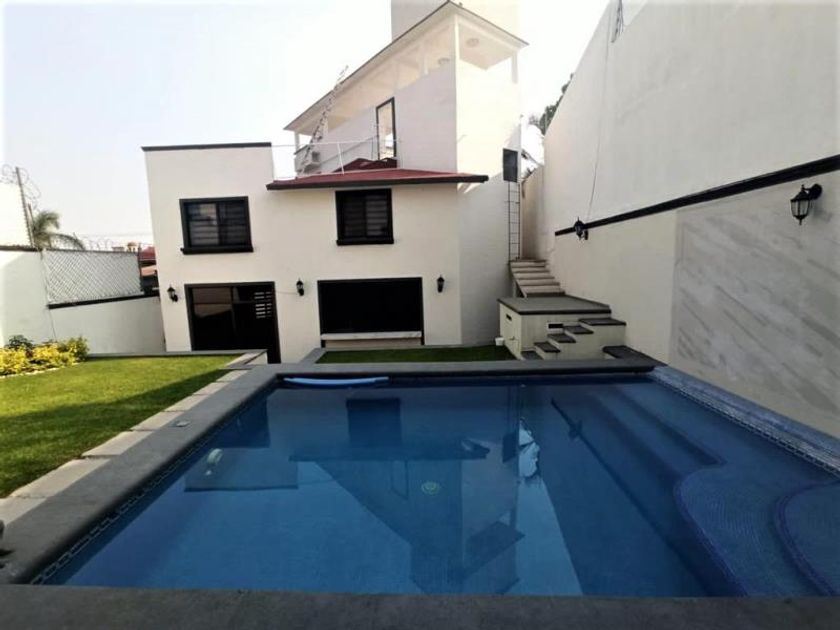 venta Casa en Fraccionamiento Burgos Bugambilias, Temixco, Morelos  (MX22-MY1126)