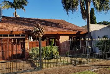 Casa en  Adrogué, Partido De Almirante Brown