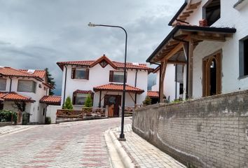 Casa en  Qjq3+pq Quito, Ecuador
