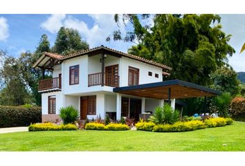 Casa en  El Carmen De Viboral, Antioquia