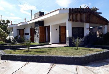 Casa en  Ciudad De Mendoza, Mendoza
