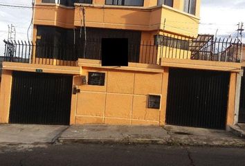 Casa en  Vffr+8v3, Quito 170103, Ecuador