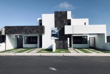 Casa en fraccionamiento en  Fracc Lomas De La Rioja, Alvarado, Veracruz De Ignacio De La Llave, Mex
