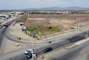 Terreno Comercial en  28j5+x4g, Manta, Ecuador