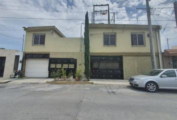 Casa en  Calle Bosque 101-127, Arboledas De Corregidora, Guadalupe, Nuevo León, 67123, Mex
