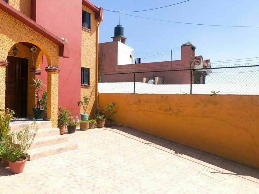 renta Casa en Lomas de La Hacienda, Atizapán de Zaragoza (EB-HP4878r)-  