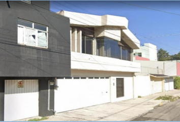 Casa en fraccionamiento en  Avenida San Ignacio, Jardines De San Manuel, Puebla, 72570, Mex