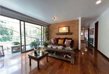 Apartamento en  Poblado, Medellín