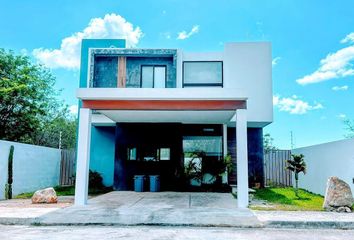 Casa en  Yaxkukul, Yucatán