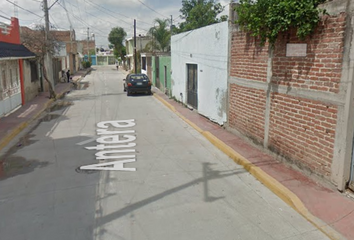 Casa en fraccionamiento en  Calle Madre Raquel 403-437, Fraccionamiento 10 De Mayo, León, Guanajuato, 37549, Mex