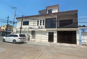 Casa en  Avenida Justo Sierra, Fraccionamiento Camaroneros, Carmen, Campeche, 24169, Mex