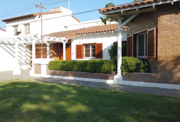 Casa en  San Nicolás De Los Arroyos, Partido De San Nicolás