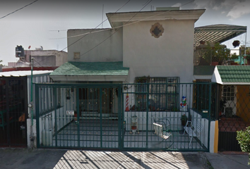 3 casas en remate bancario en venta en Colonia Las Aguilas, Zapopan -  