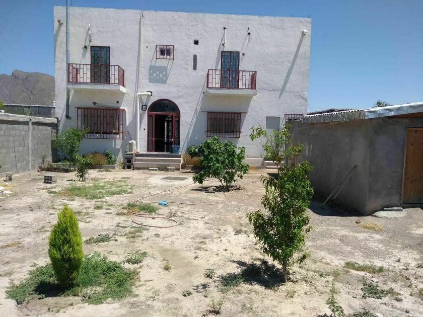 venta Casa en Cuatro Ciénegas, Coahuila (EB-HU7929s)