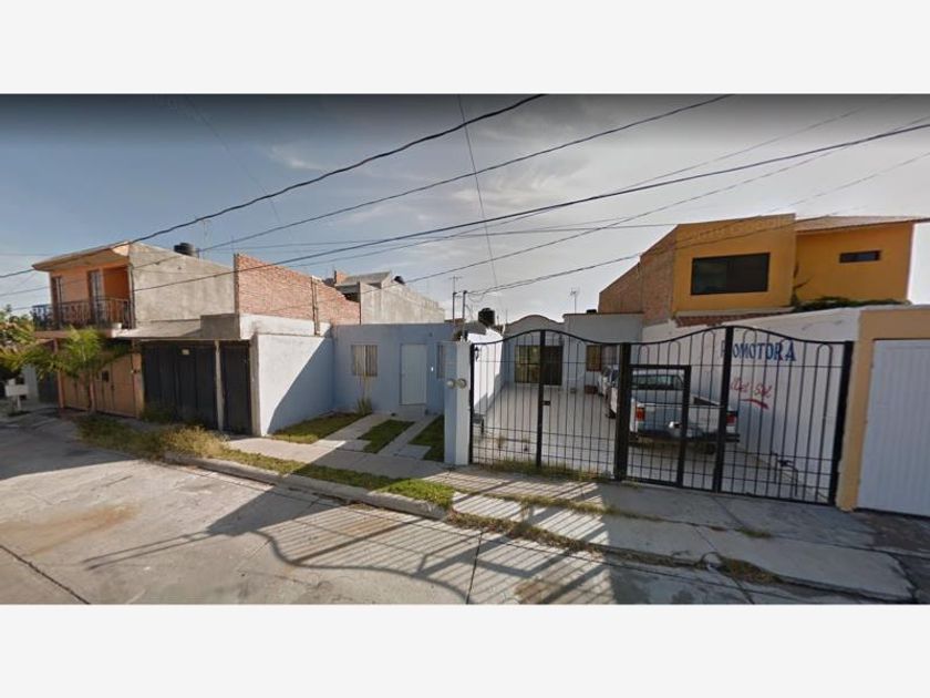 venta Casa en Zona Centro, Aguascalientes, Ciudad de Aguascalientes  (MX22-MK7917)