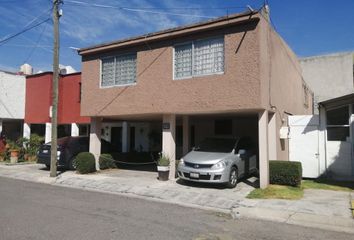 Casa en condominio en  Calle Estefanias, Fraccionamiento Villas Estefania, Metepec, México, 52154, Mex
