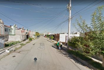 Casa en fraccionamiento en  Calle Amado Nervo 743, La Cortina, Torreón, Coahuila De Zaragoza, 27054, Mex