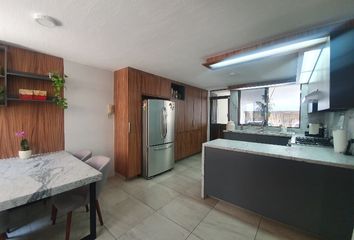 Casa en fraccionamiento en  Pablo Casals, Villa Universitaria, Zapopan, Jalisco, 45110, Mex