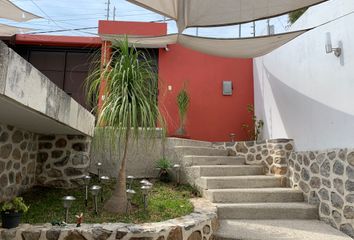 Casa en fraccionamiento en  Loma Sol, Cuernavaca, Morelos