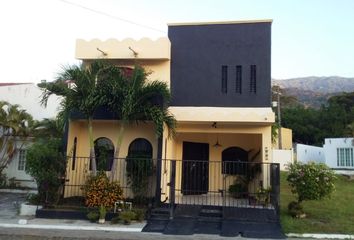 Casa en  Nuevo Miramar, Manzanillo