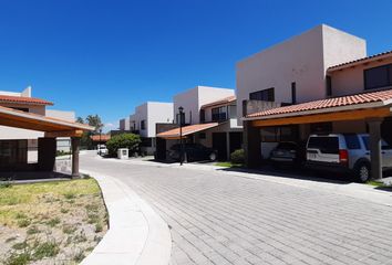 Casa en condominio en  Calle Royal St George, Fracc Balvanera Sección Fairway, Corregidora, Querétaro, 76920, Mex