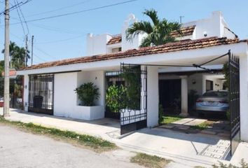 Casa en  Calle 57-a 117-419, Lázaro Cárdenas, Mérida, Yucatán, 97157, Mex