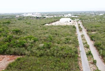 Lote de Terreno en  Calle 21, Tixcacal, Mérida, Yucatán, 97312, Mex