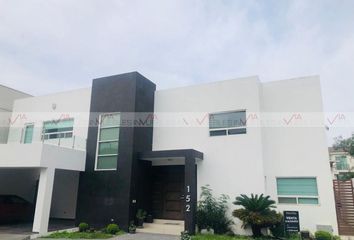 Casa en  Calle Del Acueducto, Los Cristales, Monterrey, Nuevo León, 64996, Mex