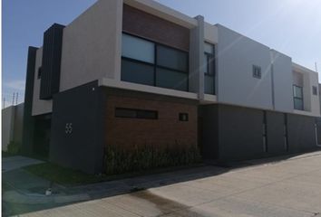 Casa en fraccionamiento en  José Luis Uscanga, Alvarado, Veracruz De Ignacio De La Llave, Mex