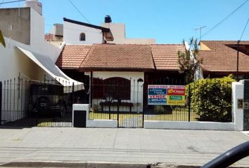 Casa en  Calle Lagorio 1319, Caseros, Tres De Febrero, Provincia De Buenos Aires, Arg