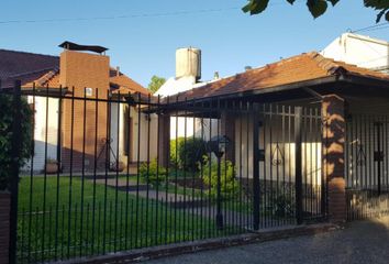 Casa en  Villa Luzuriaga, La Matanza