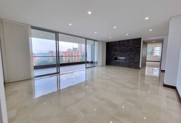 Apartamento en  El Tesoro, Medellín