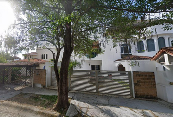 Casa en fraccionamiento en  Boulevard Francisco Medina Ascencio, Puerto Iguanas, Puerto Vallarta, Jalisco, 48334, Mex