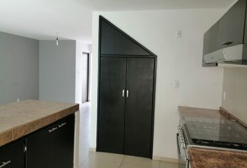 Casa en fraccionamiento en  Horizontes Residencial, Calle Antonio Alfaro, Miguel Hidalgo, Irapuato, Guanajuato, México
