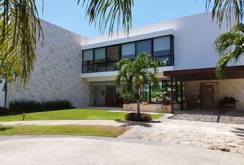 Casa en  Yucatán Country Club, Mérida, Yucatán