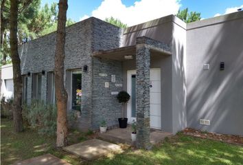 Casa en  La Herradura, Pinamar