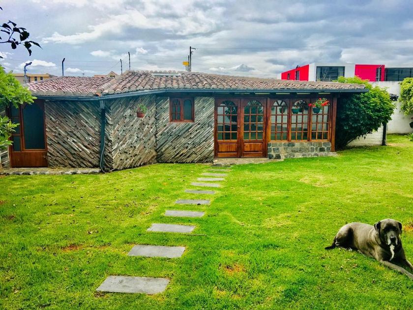 venta Casa en San Juan, Quito (v10460) icasas.ec