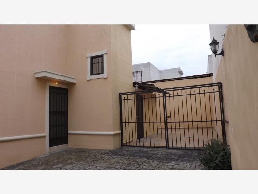 venta Casa en Hacienda la Silla, Guadalupe, Nuevo León (MX22-MF6703)-  