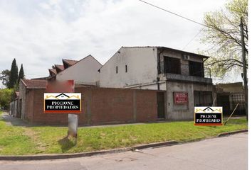 Casa en  Castelar, Partido De Morón