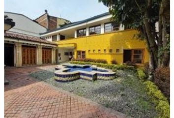 Casa en  Villa Nueva, Medellín