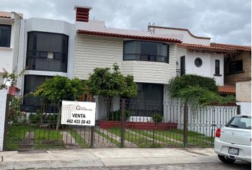 Casa en  Claustros Del Parque, Municipio De Querétaro