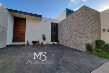 Casa en  Calle Gustavo Sainz, Fraccionamiento Rincón Del Colibrí, Colima, 28017, Mex
