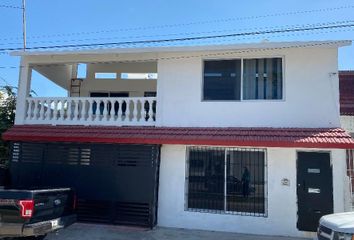 Casa en  Avenida Camarón, Justo Sierra, Carmen, Campeche, 24114, Mex