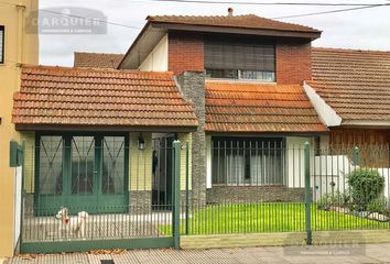 Casa en  Adrogué, Partido De Almirante Brown