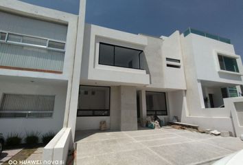 Casa en condominio en  Milenio Iii Fase A, Municipio De Querétaro