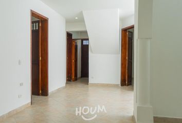 Casa en  La Ámerica, Medellín